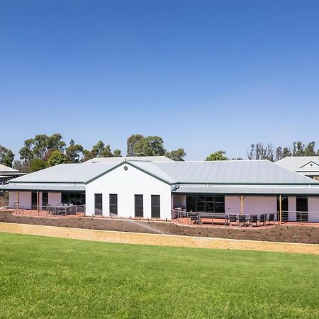 מלון Yarrawonga Mulwala Golf Club מראה חיצוני תמונה The new hospital at Wagga Wagga